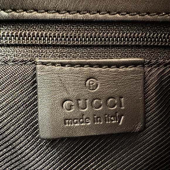 GUCCI Black Leather Shoulder Bag - Picture 11 of 13